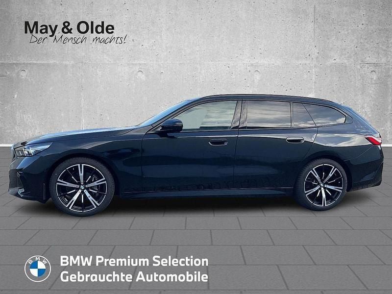 Gebraucht BMW 540 Performance 303 PS (222 kW) 2025 Schwarz Kombi