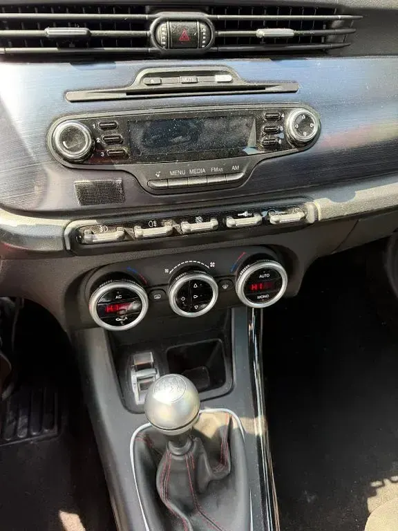 Gebraucht Alfa Romeo Giulietta Super 120 PS (88 kW) 2011 Kleinwagen