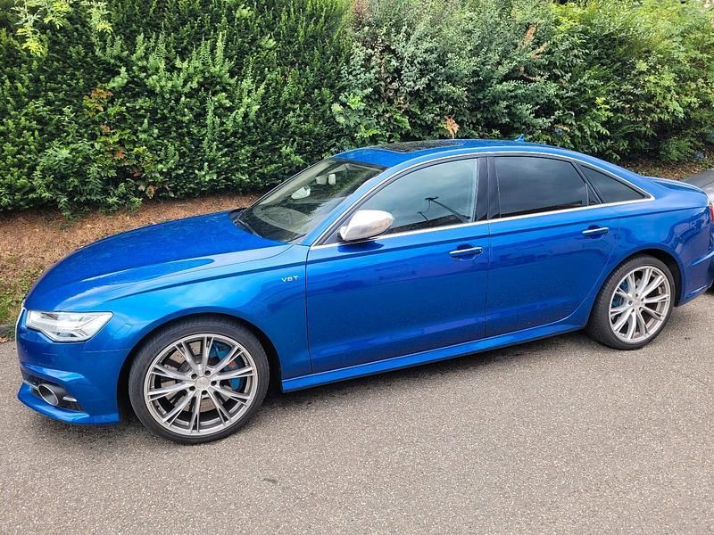 Blau Gebraucht 2016 Audi S6 Limousine | 39.000 € - Bild 1/4