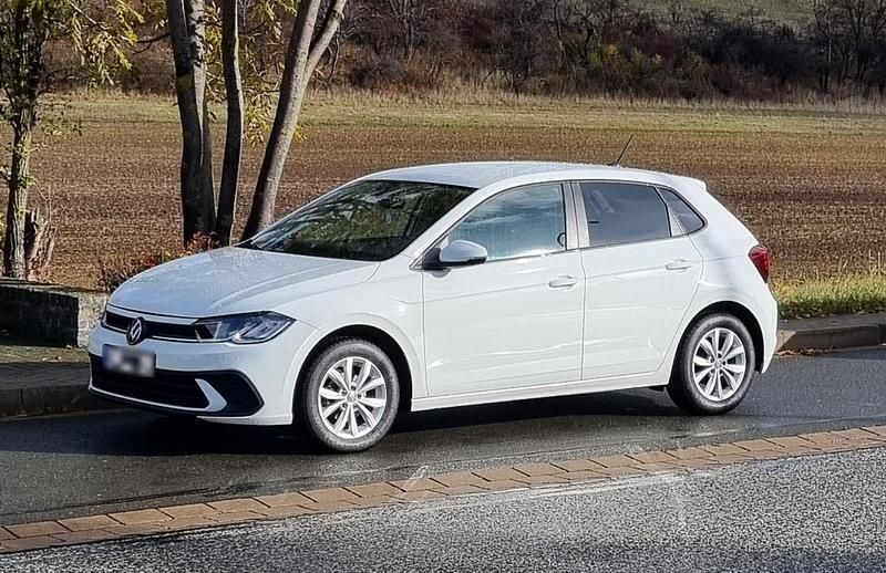 Używany VW Polo 80 KM (58 kW) 2023 Biały Hatchback
