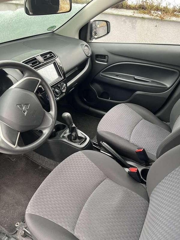 Gebraucht Mitsubishi Space Star Active 71 PS (52 kW) 2019 Weiß Kleinwagen