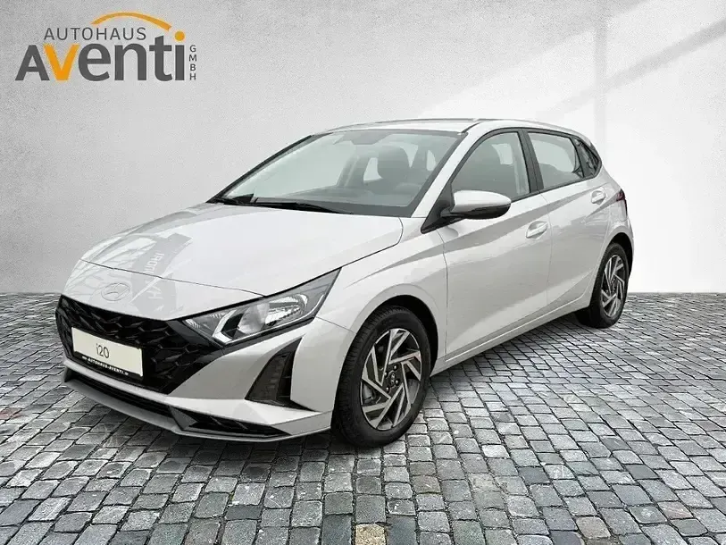 Gebraucht Hyundai i20 Trend 101 PS (74 kW) 2025 Grau Limousine