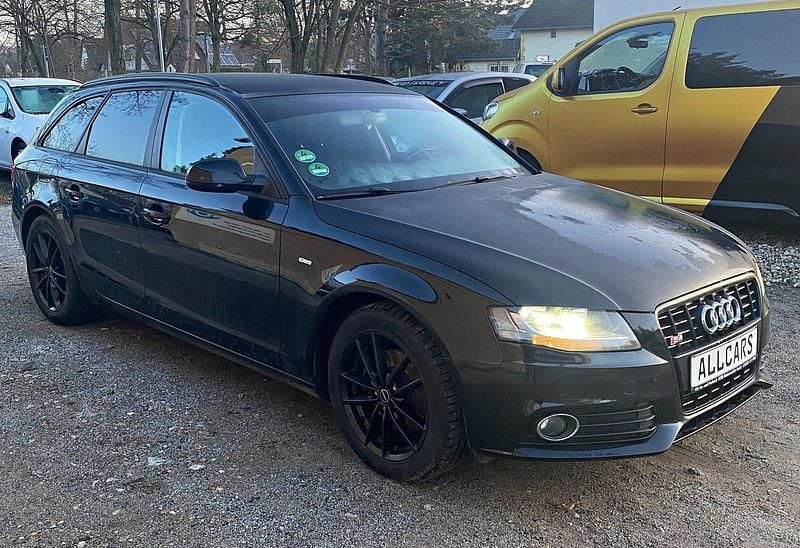 Schwarz Gebraucht 2011 Audi A4 Attraction Kombi | 7.590 € (Fairer Preis) - Bild 1/4