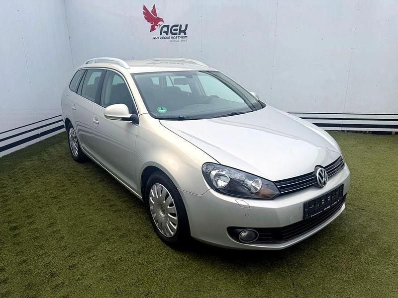 Gebraucht VW Golf VI S 122 PS (89 kW) 2011 Gold Kleinwagen