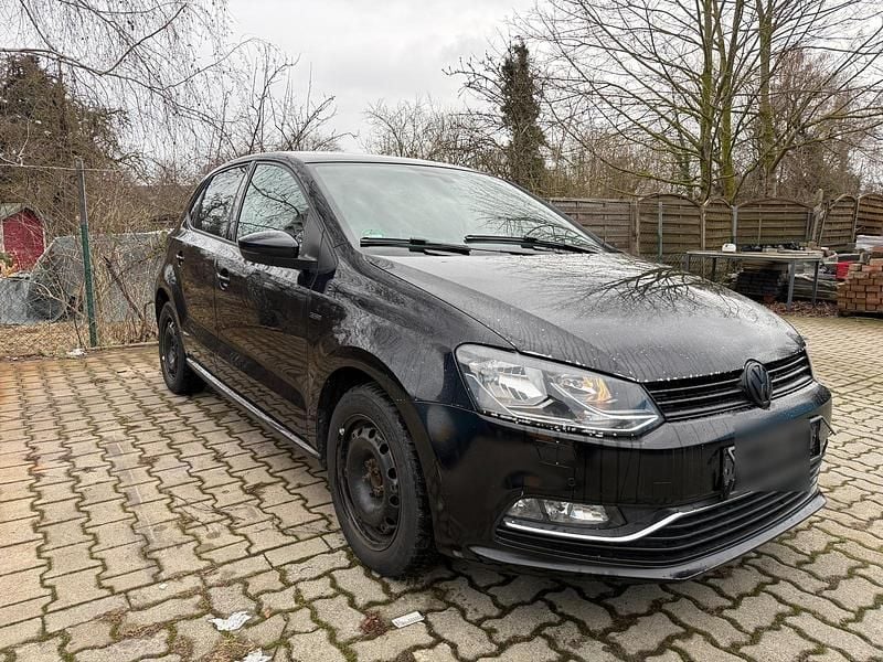 Gebraucht VW Polo LOUNGE 90 PS (66 kW) 2015 Schwarz Kleinwagen