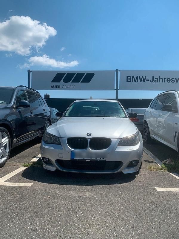 Silber Gebraucht 2004 BMW 520 M Sport Limousine | 4.000 € - Bild 1/4