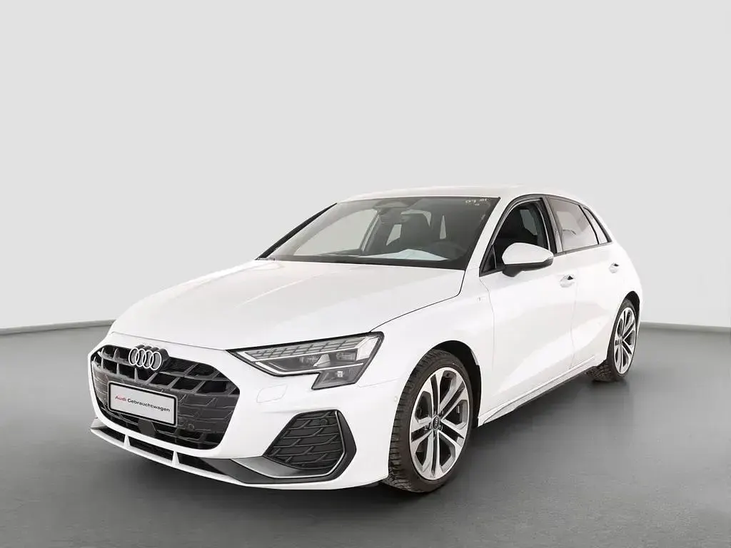 Gebraucht Audi A3 Ambiente 150 PS (110 kW) 2025 Gletscherweiß metallic Limousine