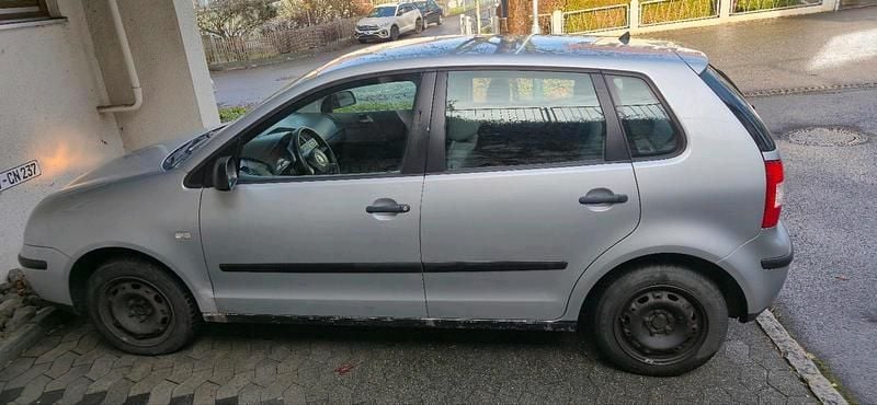 Silber Gebraucht 2003 VW Polo Limousine | 500 € (Superpreis) - Bild 1/4