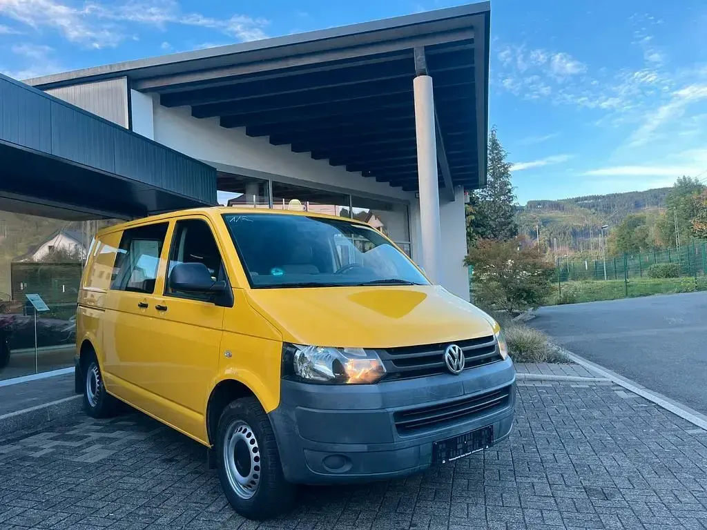 Usata VW Transporter 84 CV (61 kW) 2011 Giallo Furgone