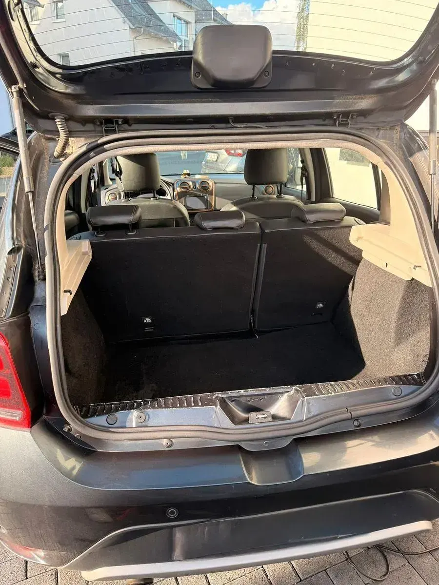 Gebraucht Dacia Sandero Essentiel 74 PS (54 kW) 2017 Grau Limousine