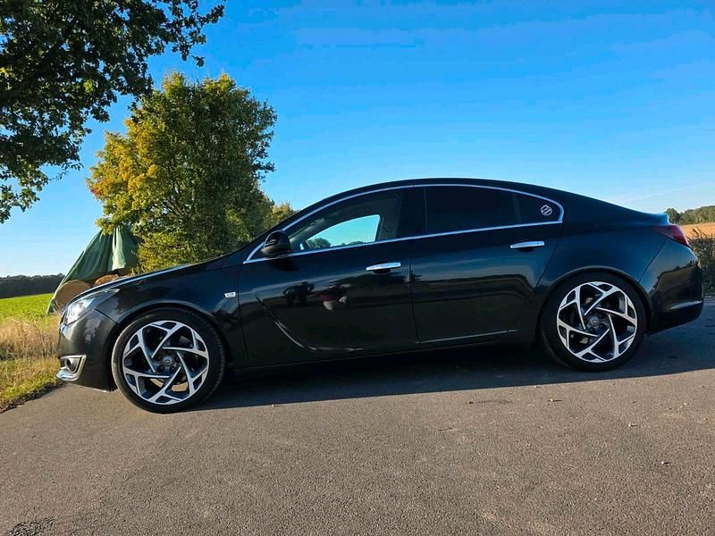 Gebraucht Opel Insignia 241 PS (177 kW) 2014 Schwarz Limousine