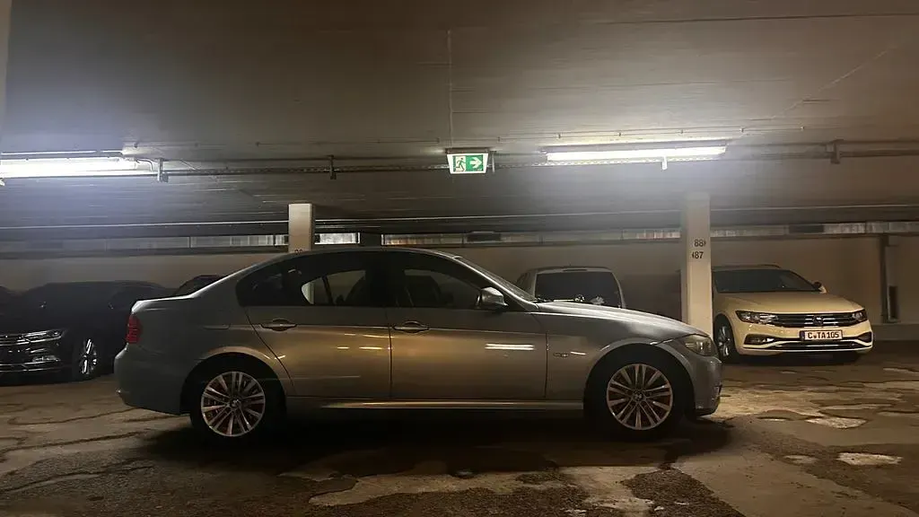 Gebraucht BMW 318 143 PS (105 kW) 2009 Limousine