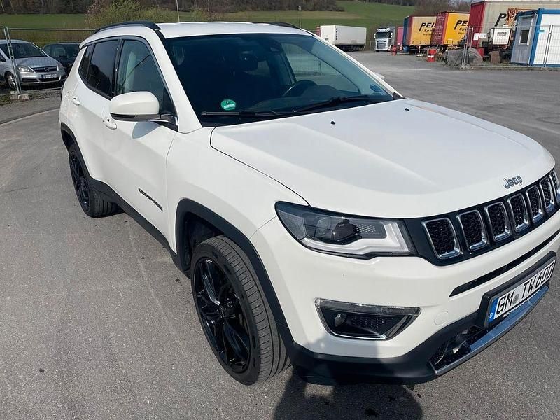 Gebraucht Jeep Compass Limited 170 PS (125 kW) 2019 Weiß SUV