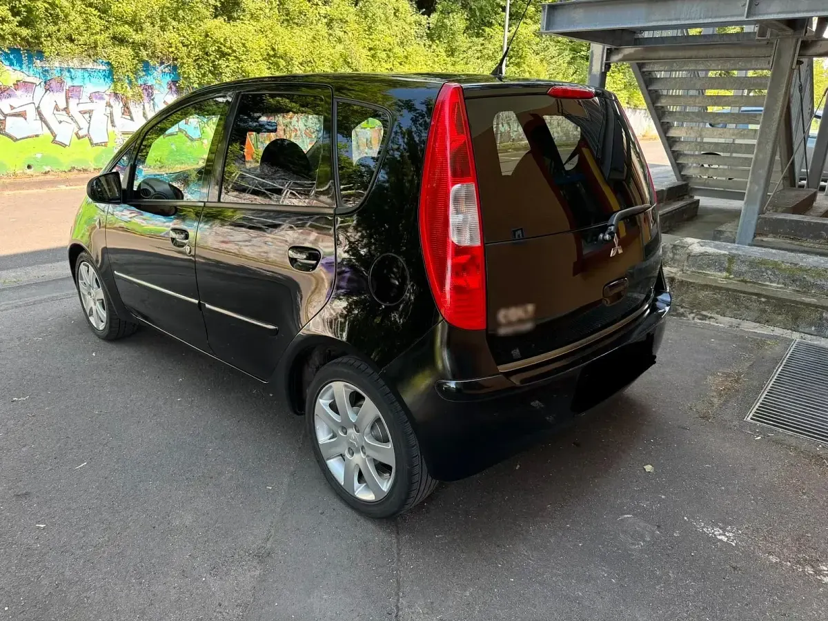 Gebraucht Mitsubishi Colt 75 PS (55 kW) 2006 Schwarz Kleinwagen