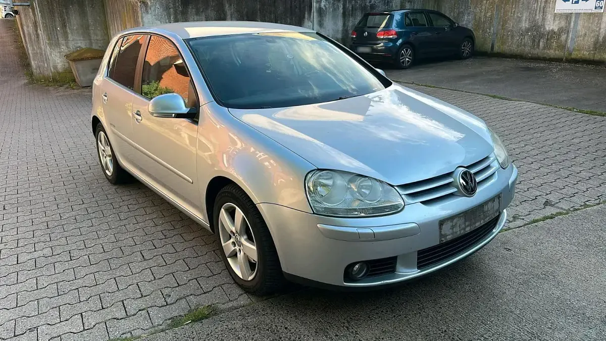 Gebraucht VW Golf VI 122 PS (89 kW) 2008 Silber Kleinwagen