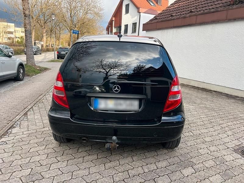 Second-hand Mercedes A160 2008 Negru Hatchback