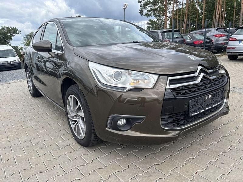 Gebraucht Citroën DS4 163 PS (119 kW) 2013 Braun Kleinwagen
