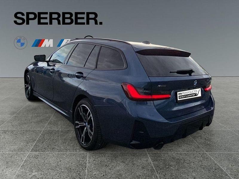 Gebraucht BMW 330e Performance 292 PS (214 kW) 2025 Blau Limousine