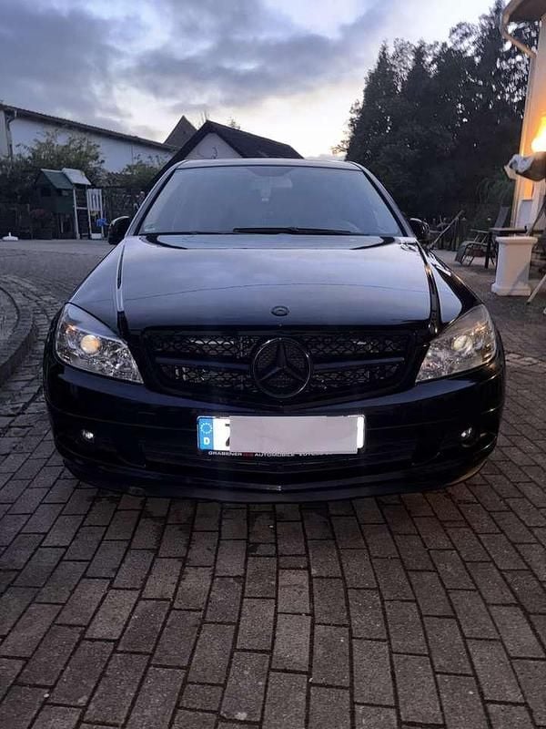 Schwarz Gebraucht 2010 Mercedes C180 Limousine | 7.000 € (Guter Preis) - Bild 1/4