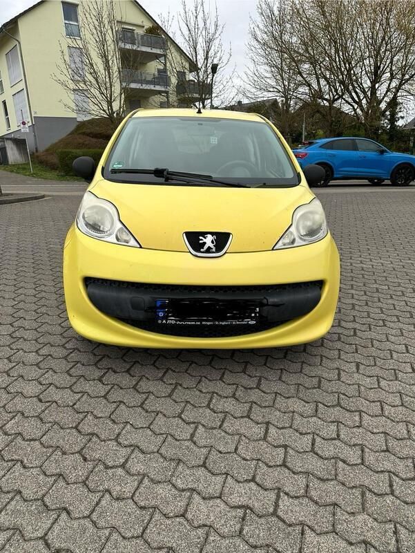 Gelb Gebraucht 2007 Peugeot 107 Kleinwagen | 1.230 € (Fairer Preis) - Bild 1/4