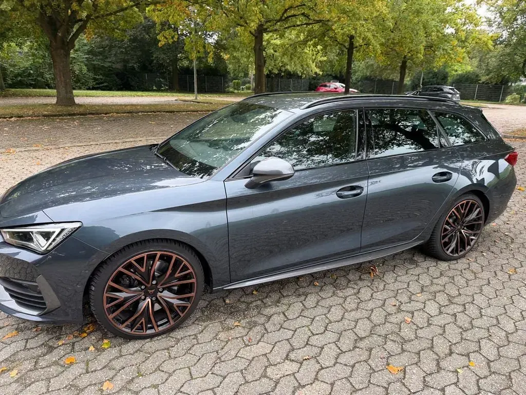 Gebraucht Cupra Leon VZ 310 PS (228 kW) 2024 Grau Limousine