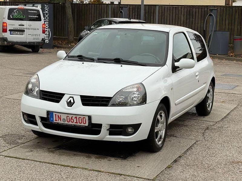 Gebraucht Renault Clio II Campus 58 PS (42 kW) 2009 Gletscherweiss Kleinwagen