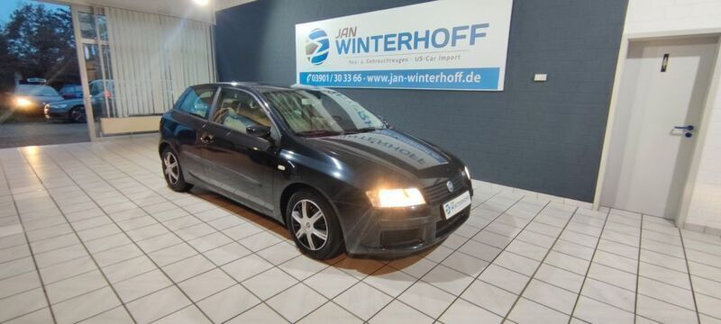 Schwarz Gebraucht 2004 Fiat Stilo Dynamic Kleinwagen | 2.999 € (Etwas zu teuer) - Bild 1/4