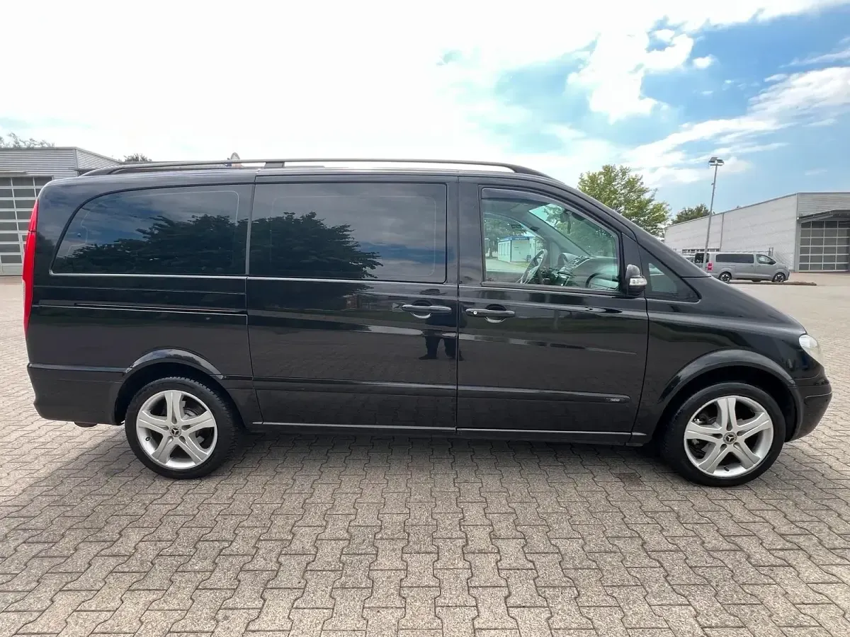 Gebraucht Mercedes Viano 150 PS (110 kW) 2009 Schwarz Van / Kleinbus