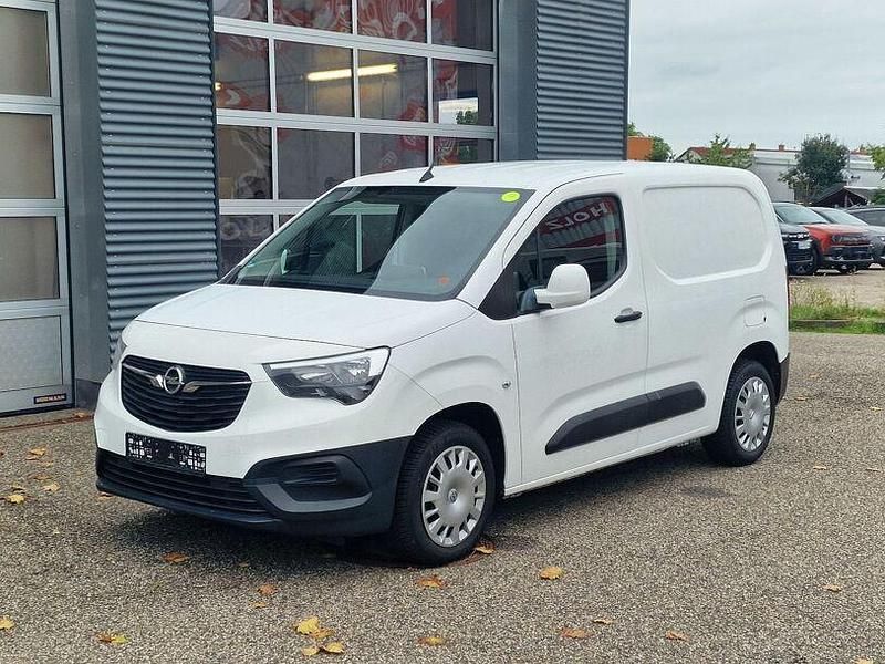 Gebraucht Opel Combo Edition 76 PS (55 kW) 2019 White jade Van / Kleinbus