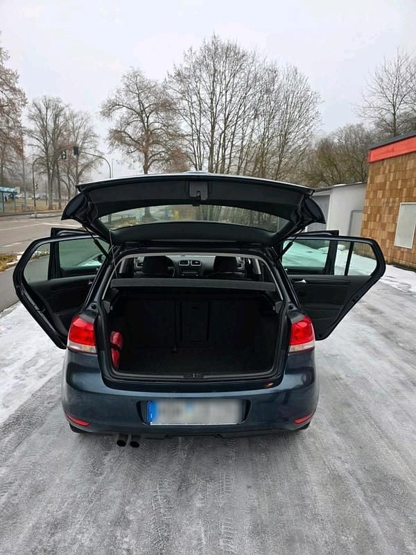 Gebraucht VW Golf 122 PS (89 kW) 2010 Blau Kombi