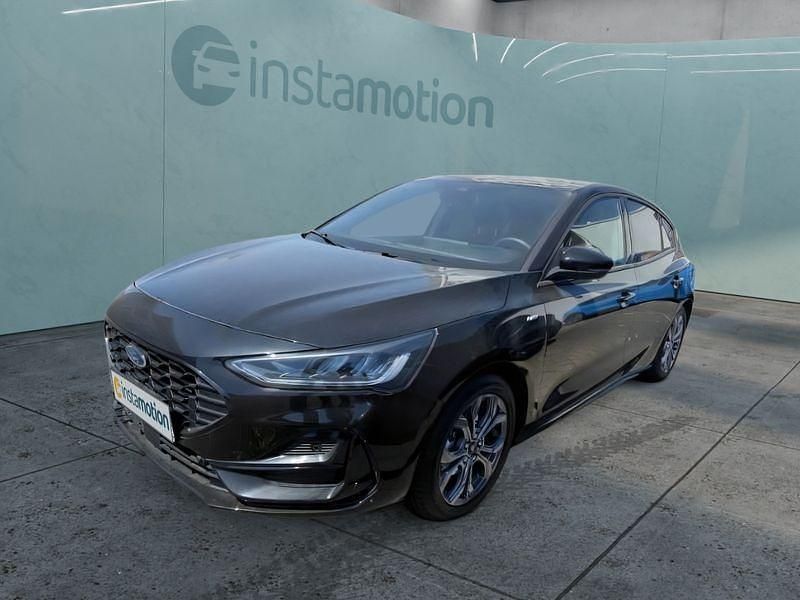 Schwarz Gebraucht 2024 Ford Focus Limousine | 26.299 € (Fairer Preis) - Bild 1/4