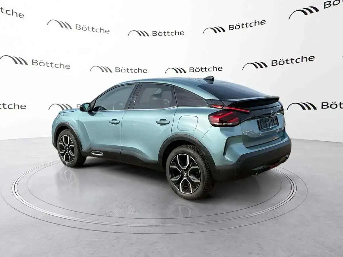 Gebraucht Citroën C4 PureTech 131 PS (96 kW) 2023 Lackierung olbia blau/typ aussenverkleidung metalliclackierung SUV