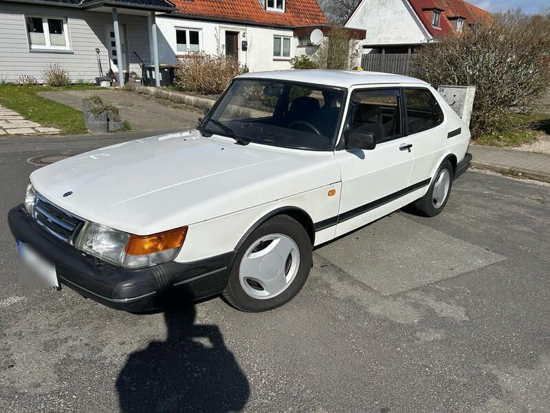 Weiß Gebraucht 1992 Saab 900 Kleinwagen | 4.250 € - Bild 1/4
