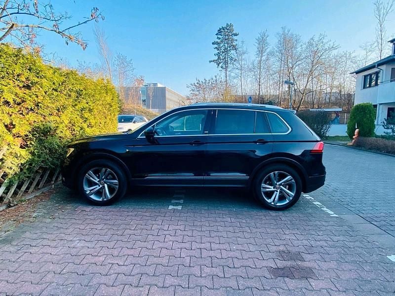 Gebraucht VW Tiguan R-line 150 PS (110 kW) 2017 Schwarz SUV