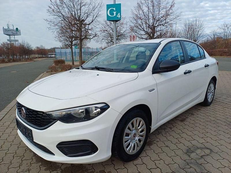 Gebraucht Fiat Tipo Easy 95 PS (69 kW) 2019 Weiß Limousine
