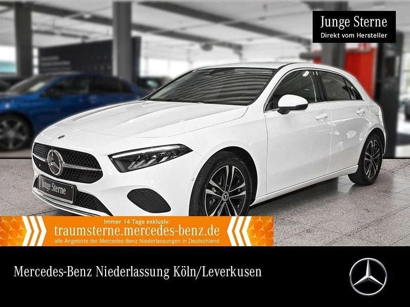 Weiß Gebraucht 2025 Mercedes A180 Advanced Limousine | 28.990 € (Fairer Preis) - Bild 1/3