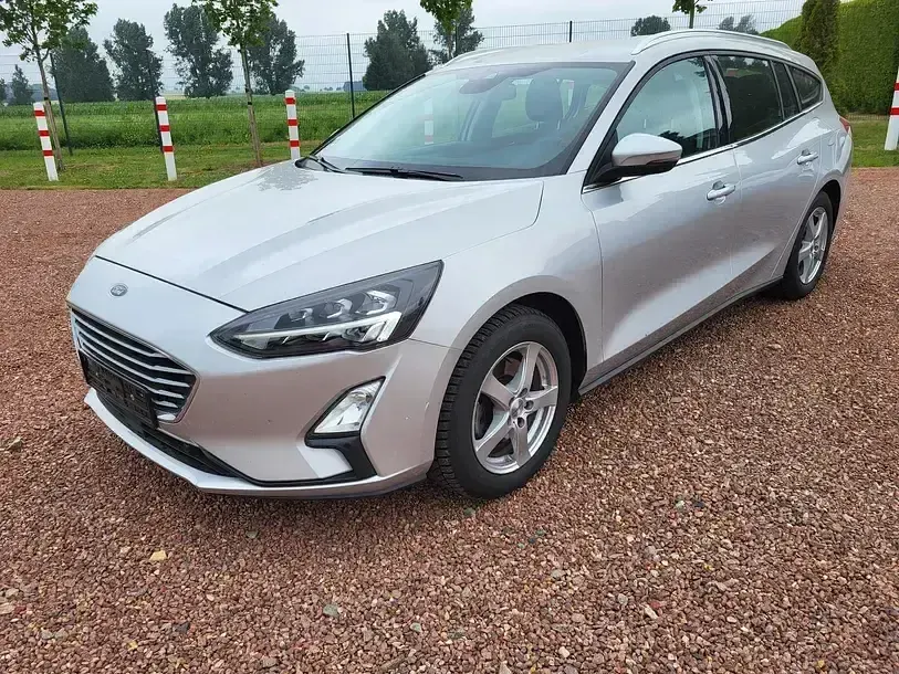Gebraucht Ford Focus 125 PS (91 kW) 2021 Polarsilber metallic Kombi