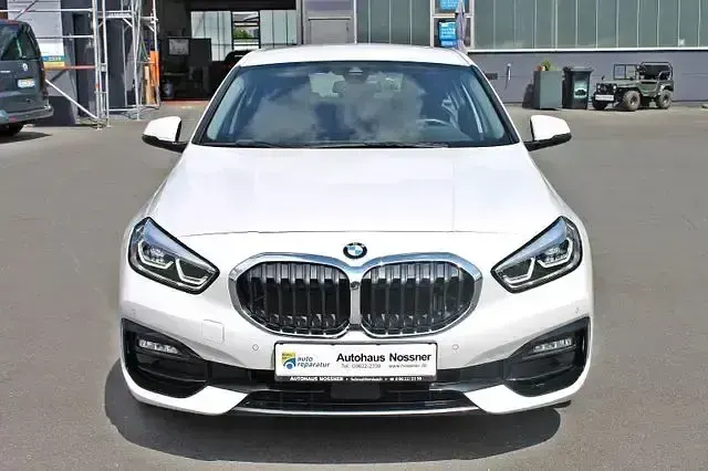 Gebraucht BMW 120 Sport Line 190 PS (139 kW) 2021 Andere Limousine