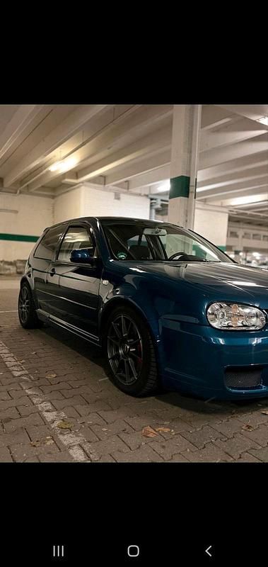 Gebraucht VW Golf 200 PS (147 kW) 2003 Blau Coupé