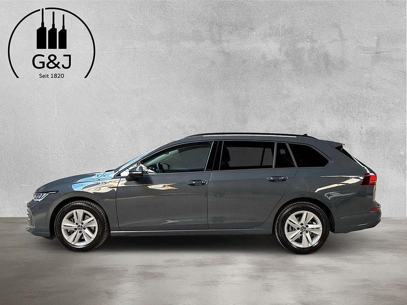 Gebraucht VW Golf VIII Life 150 PS (110 kW) 2025 Grau Kombi