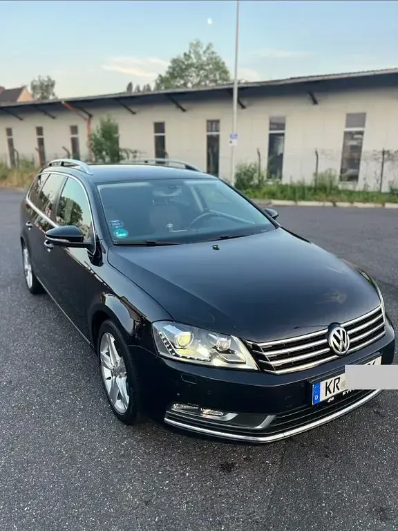 Gebraucht VW Passat Edition 140 PS (102 kW) 2014 Schwarz Kombi
