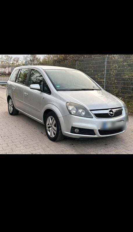 Gebraucht Opel Zafira 140 PS (102 kW) 2007 Silber Van / Kleinbus
