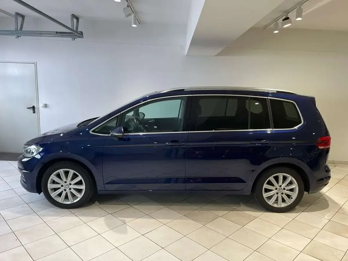 Gebraucht VW Touran 150 PS (110 kW) 2016 Blau Van / Kleinbus