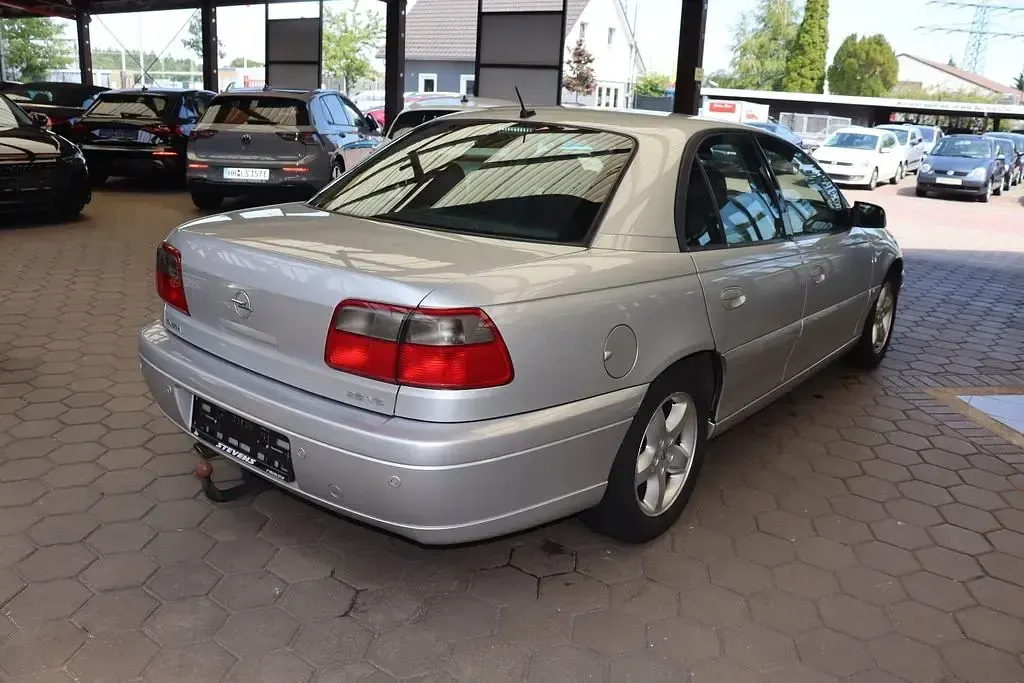 Gebraucht Opel Omega Executive 179 PS (131 kW) 2003 Silber Limousine