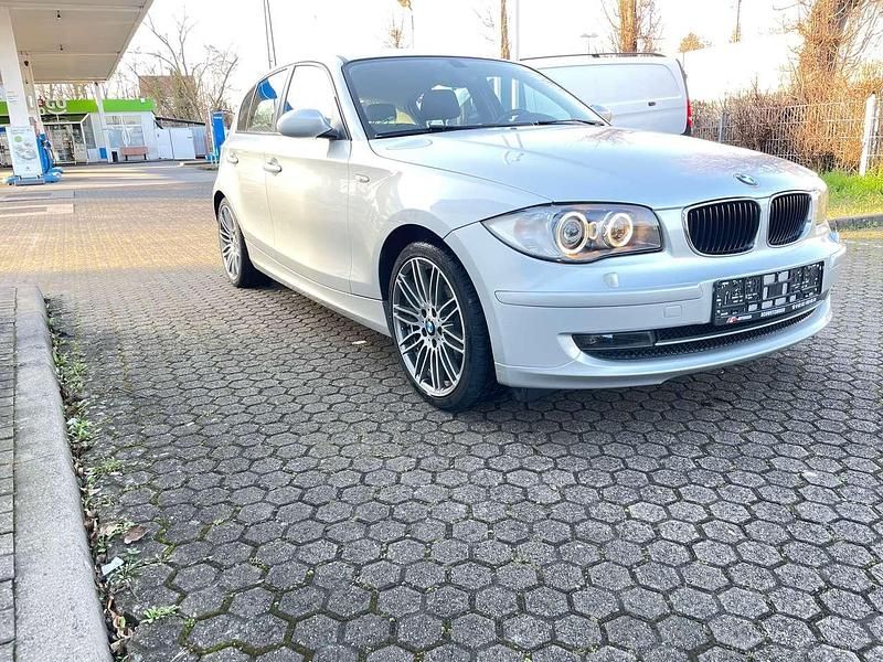 Gebraucht BMW 116 122 PS (89 kW) 2009 Silber Kleinwagen