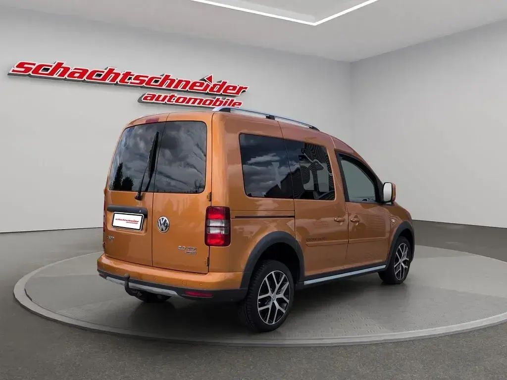 Gebraucht VW Caddy 140 PS (102 kW) 2013 Orange Van / Kleinbus