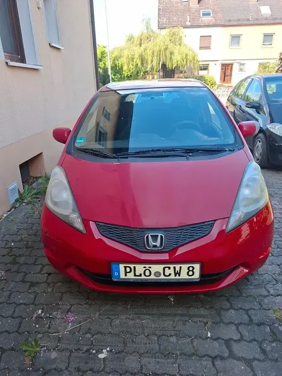 Gebraucht Honda Jazz S 90 PS (66 kW) 2011 Rot Kleinwagen
