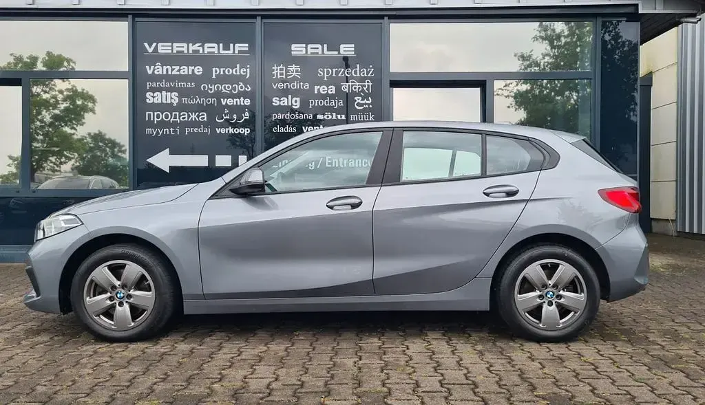 Gebraucht BMW 118 Advantage 136 PS (100 kW) 2023 Grau Kleinwagen