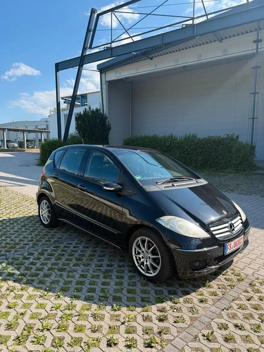 Gebraucht Mercedes A180 Elegance 109 PS (80 kW) 2008 Schwarz Limousine