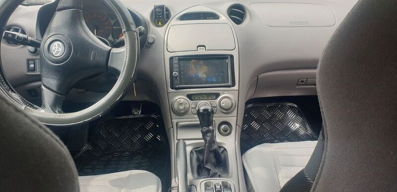 Silber Gebraucht 2000 Toyota Celica Coupé | 5.000 € (Superpreis) - Bild 1/4